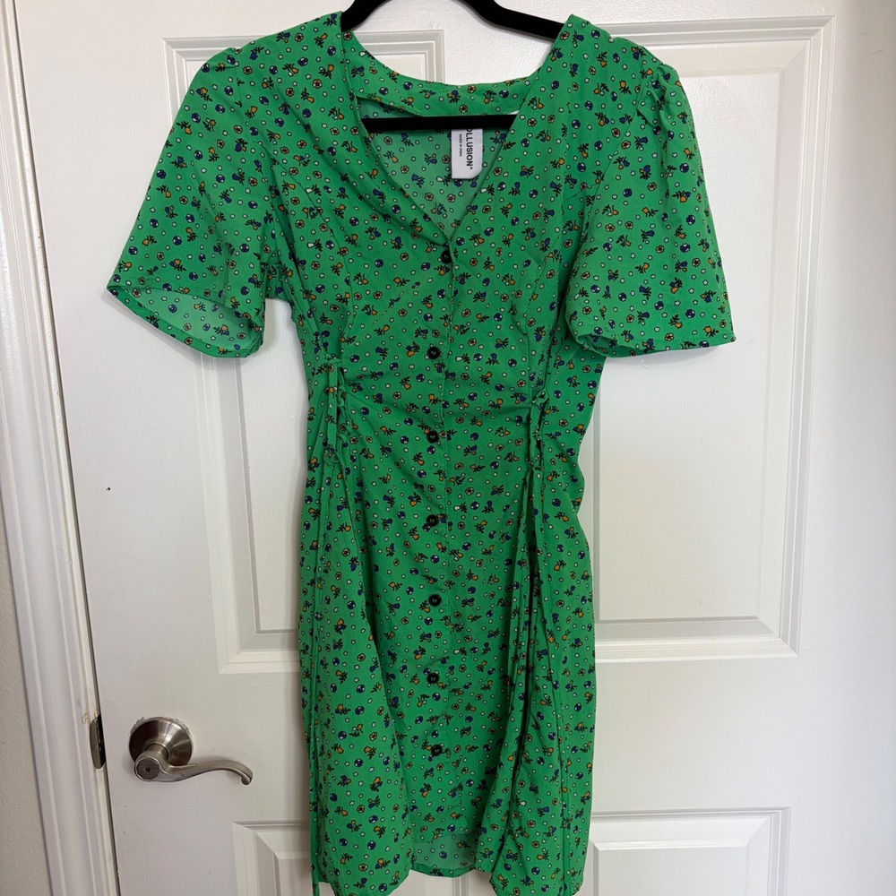 Collusion Green Floral Button Down Mini Tea Dress Short Sleeve Ruched Side Sz 6